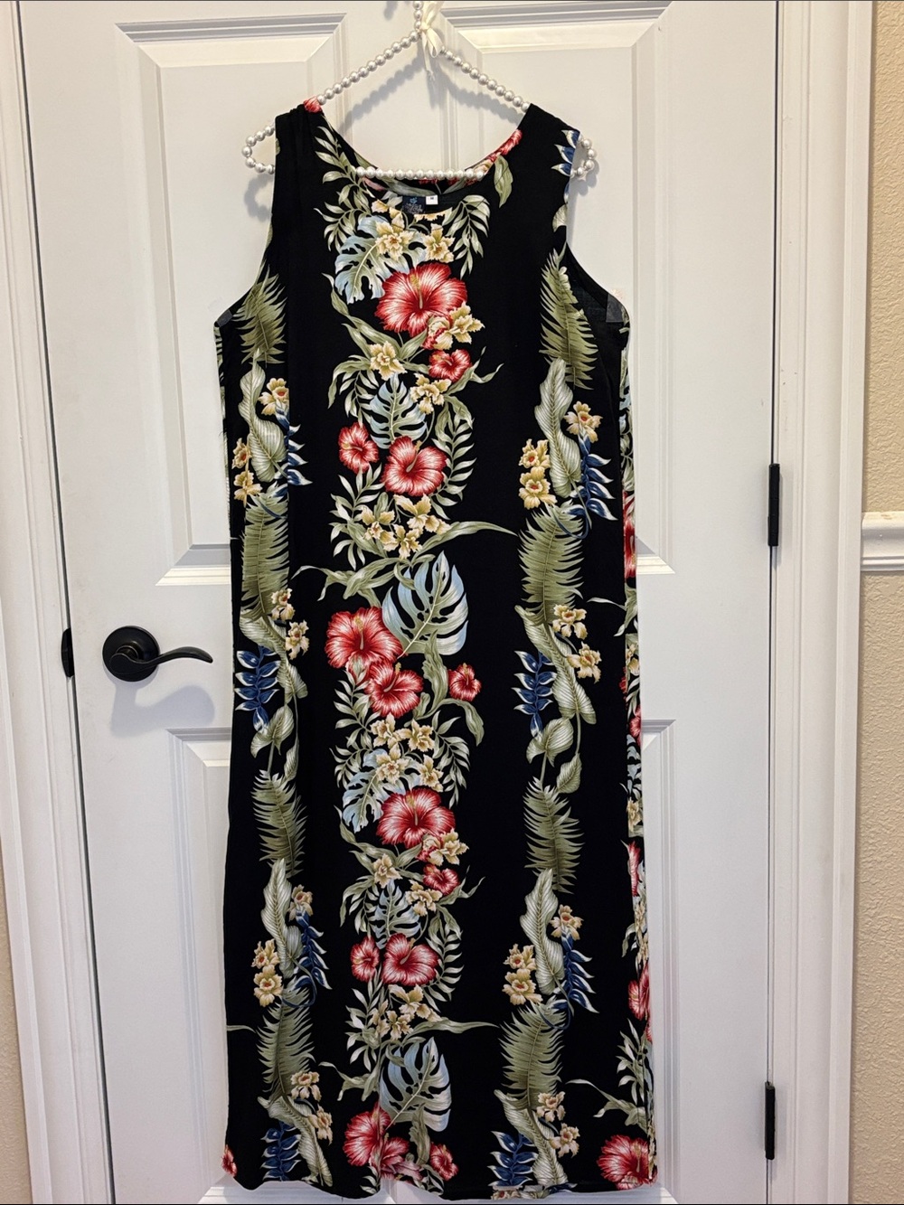 Hibiscus Coll.. Sleeveless Black Maxi Dress Red & Green Tropical Floral🌴Medium